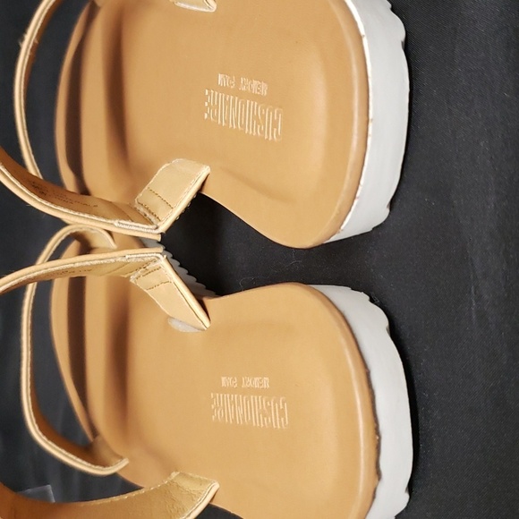 Cushionaire NWOT Double Strap Tan Slide Sandals, 10 - Picture 4 of 6